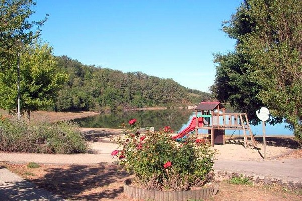 /campings/francia/midi-pirineos/aveyron/La Romiguière/camping-la-romiguiere-1482977335-xl.jpg